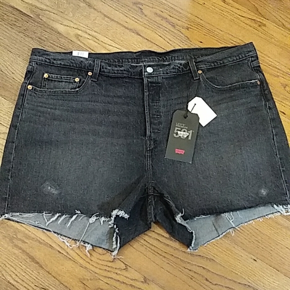 NWT. Levis 501 shorts. - Picture 1 of 17